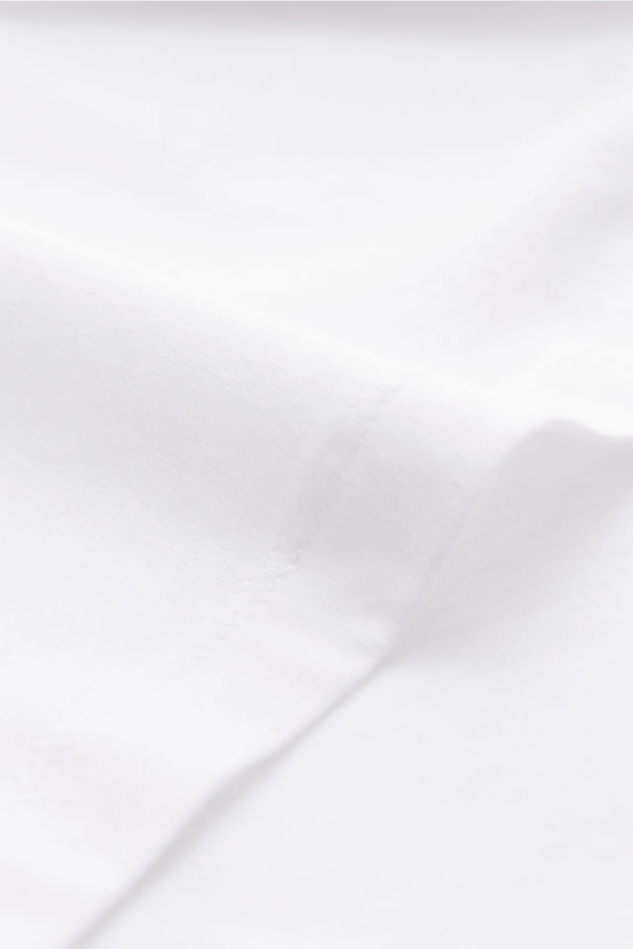 Majestic Filatures - Herren - Rundhals-Longsleeve 'James' weiß – Bild 4