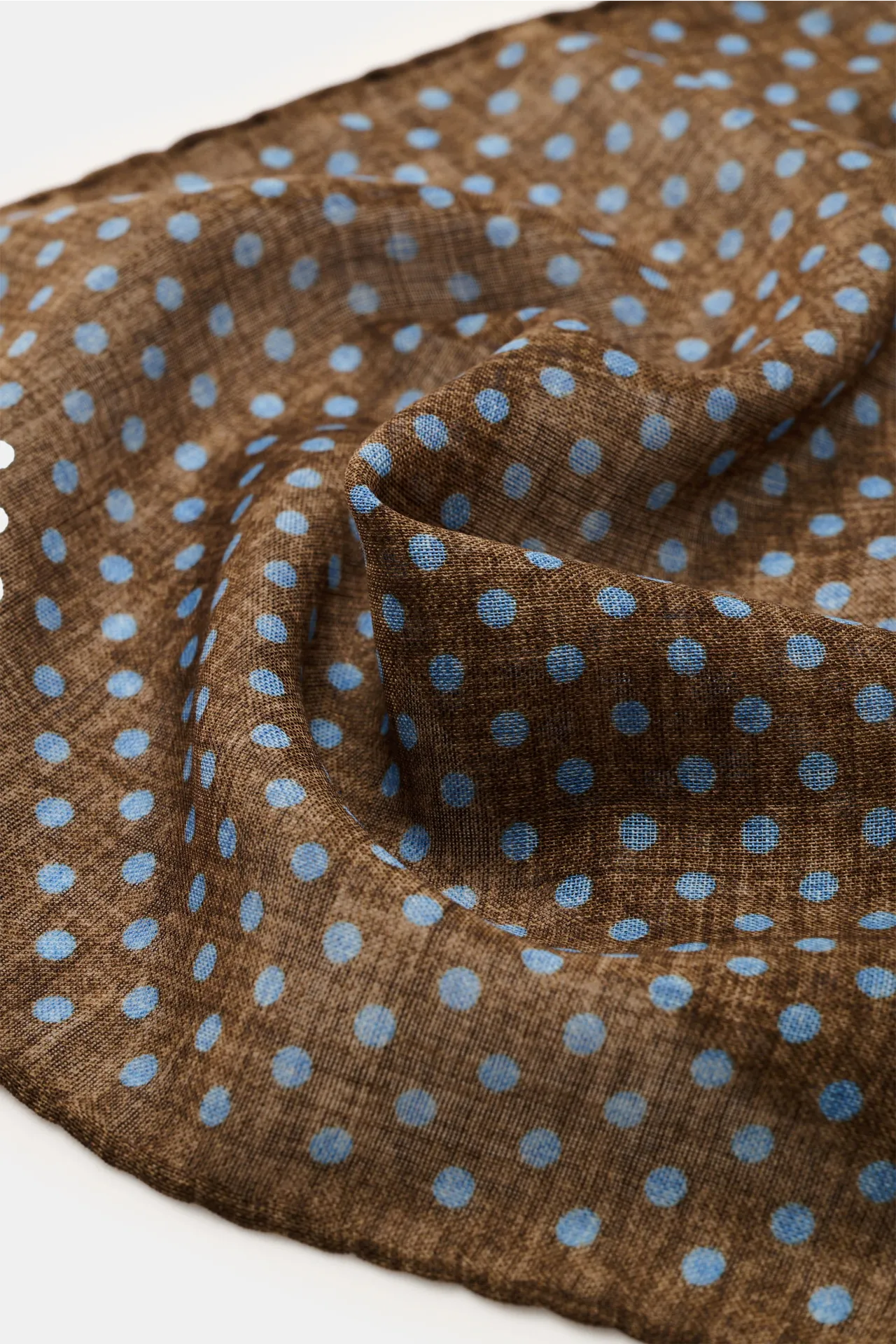 Rosi Collection - Herren - Einstecktuch braun/rauchblau gepunktet Rosi Collection - Herren - Einstecktuch braun/rauchblau gepunktet