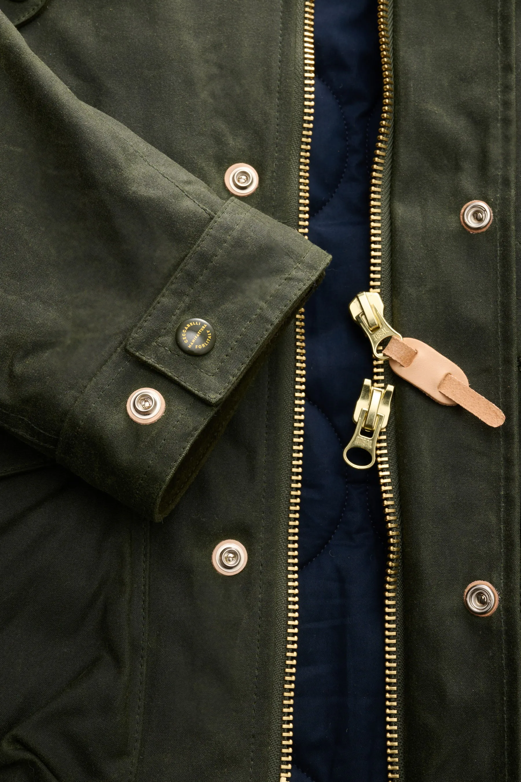 Manifattura Ceccarelli - Herren - Wachsjacke 'New Fisherman' oliv – Bild 4