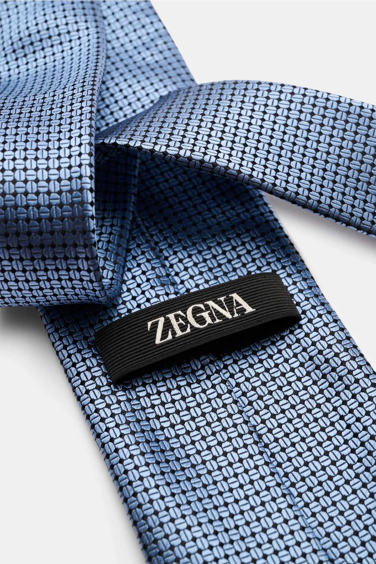 Zegna - Herren - Seidenkrawatte rauchblau/schwarz gemustert – Bild 3