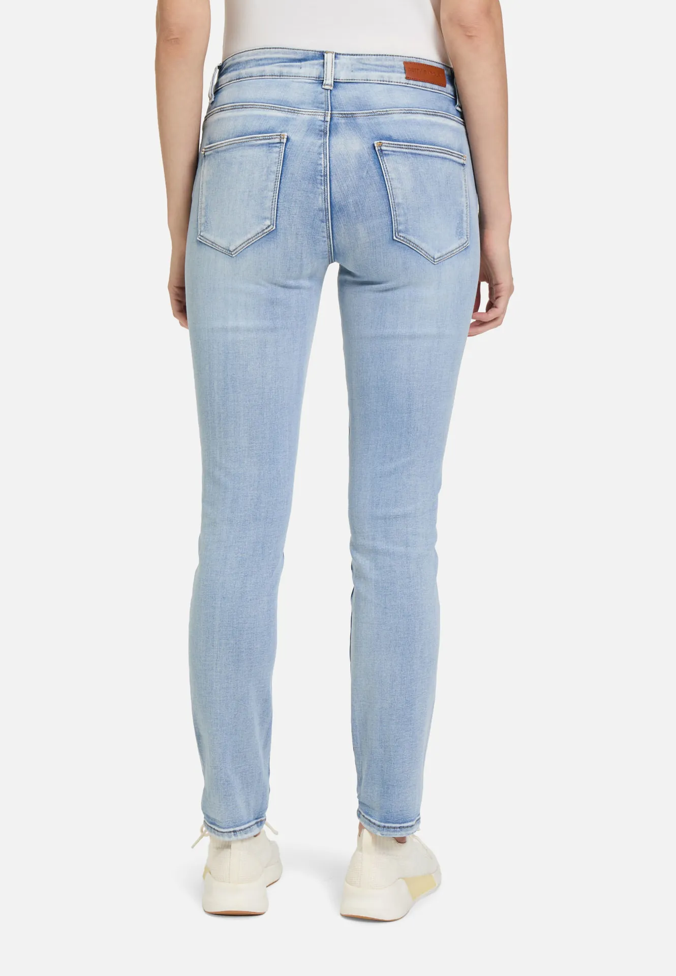 Basic-Jeans mit Waschung Basic-Jeans mit Waschung