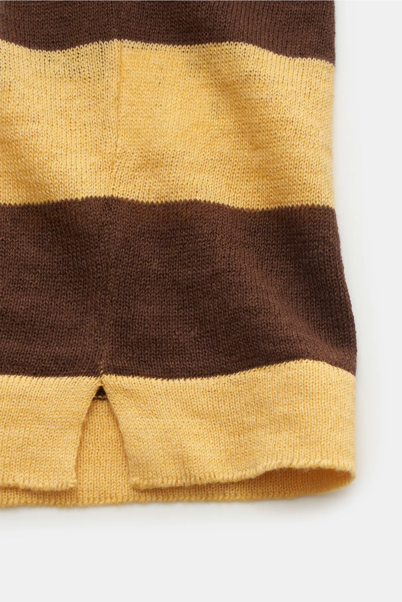 04651/ A trip in a bag - Herren - Kurzarm-Pullover 'Striped Tee' gelb/braun gestreift – Bild 4