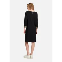 Jerseykleid mit Eingrifftaschen Jerseykleid mit Eingrifftaschen