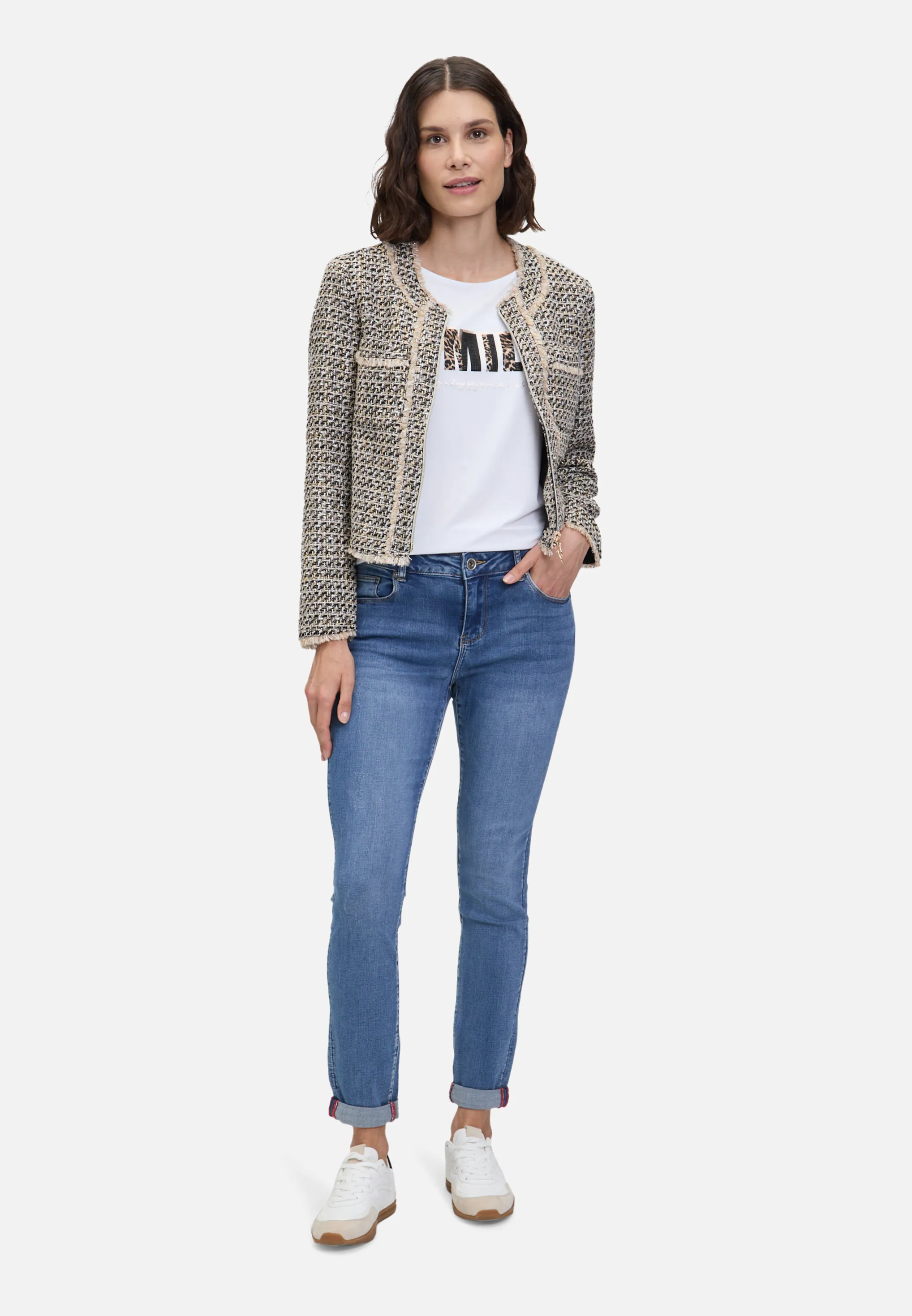 Basic-Jeans mit Waschung – Bild 2