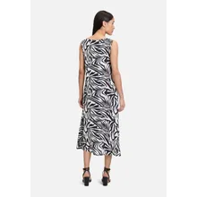 Stufenkleid weiter Ausschnitt Stufenkleid weiter Ausschnitt