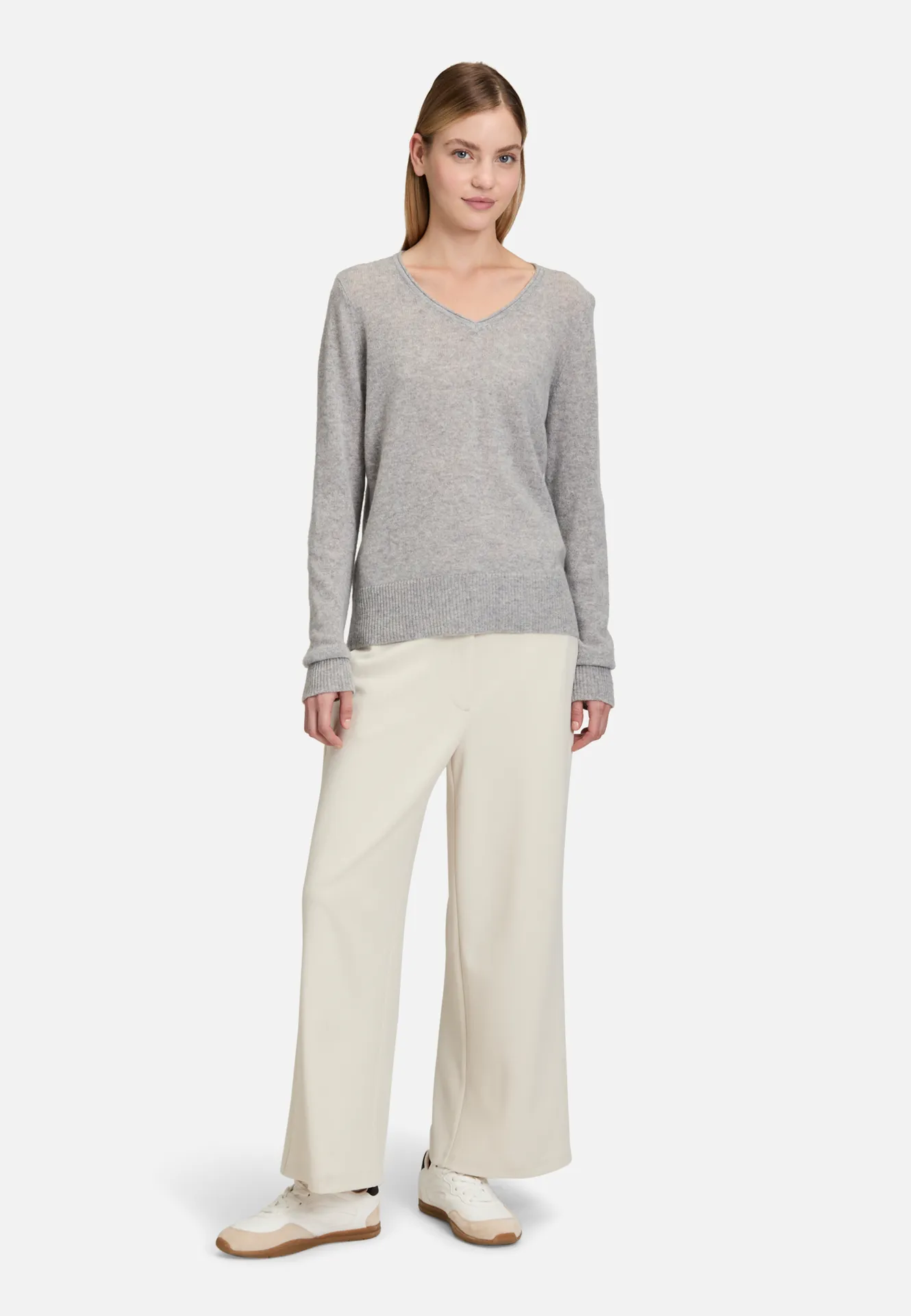 Kaschmir-Pullover mit V-Ausschnitt – Bild 2