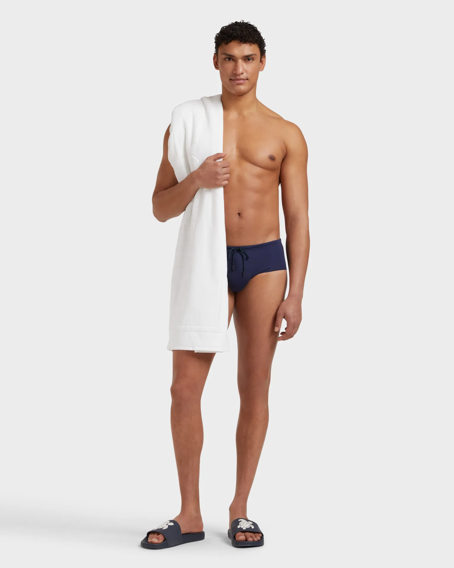 Vilebrequin - Figurbetonte Einfarbige Badehose Für Herren - Bademode - Nuage - Blau - Größe XXL – Bild 4