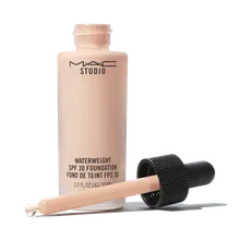 MAC Cosmetics Studio Waterweight SPF 30 Foundation MAC Cosmetics Studio Waterweight SPF 30 Foundation