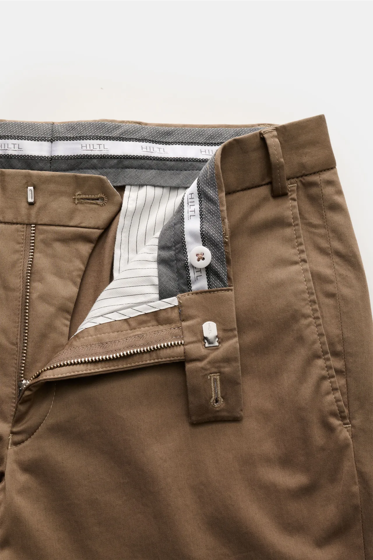 Hiltl - Herren - Baumwollhose 'Parma' hellbraun – Bild 4