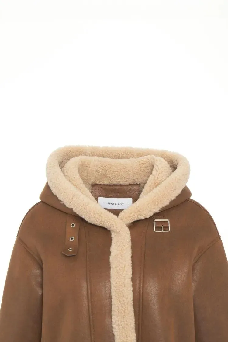 Bully - Oversized Synthetic Fur Coat With Buckle Details - Größe 42 - braun – Bild 3