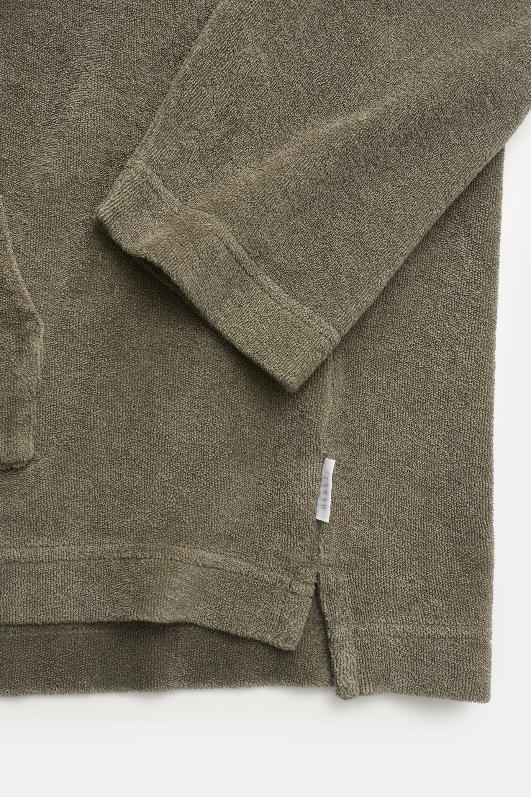 04651/ A trip in a bag - Herren - Kapuzenpullover 'Beach Hoodie' graugrün – Bild 4