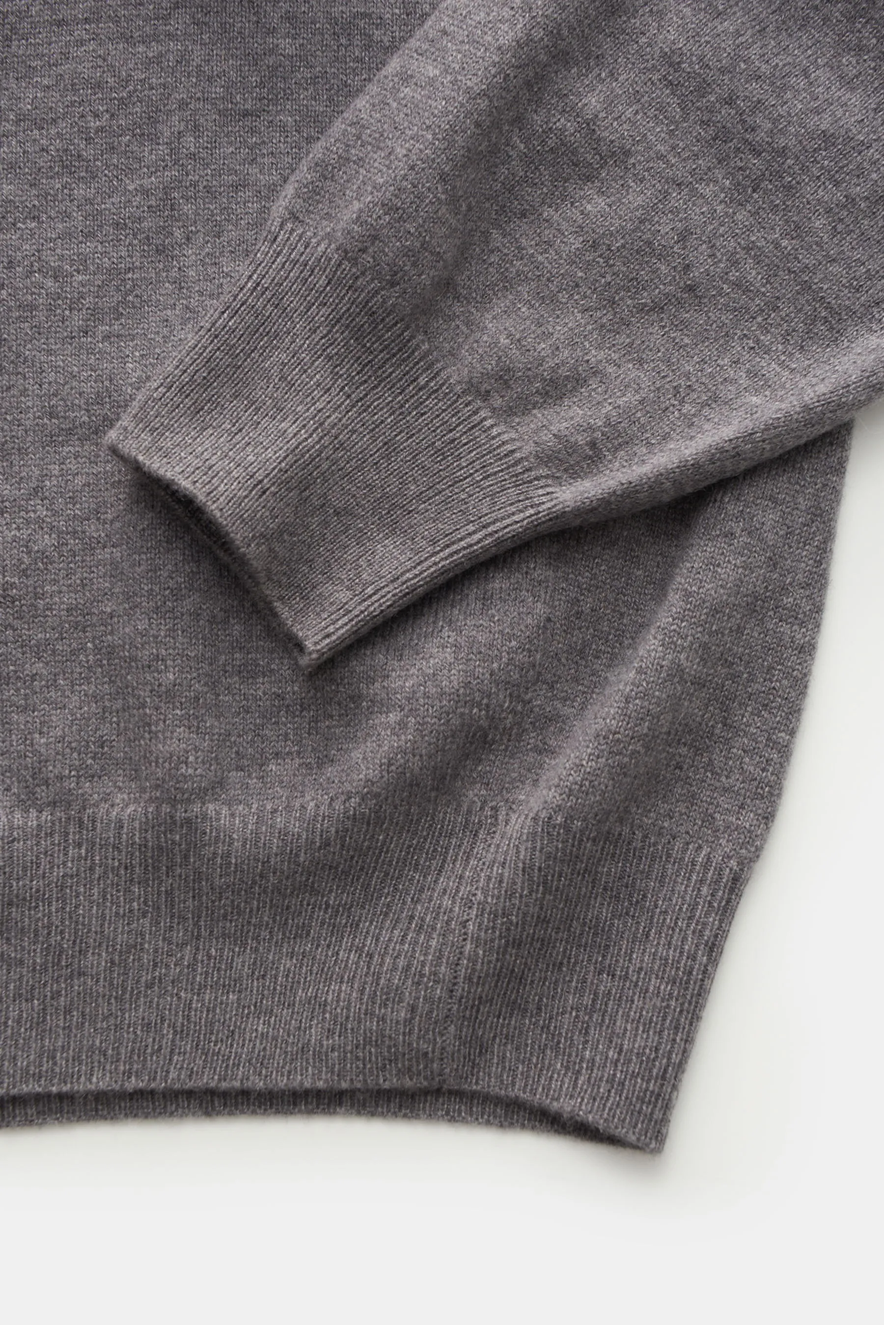 BRAUN Hamburg Essentials - Herren - Cashmere V-Neck Pullover grau – Bild 3