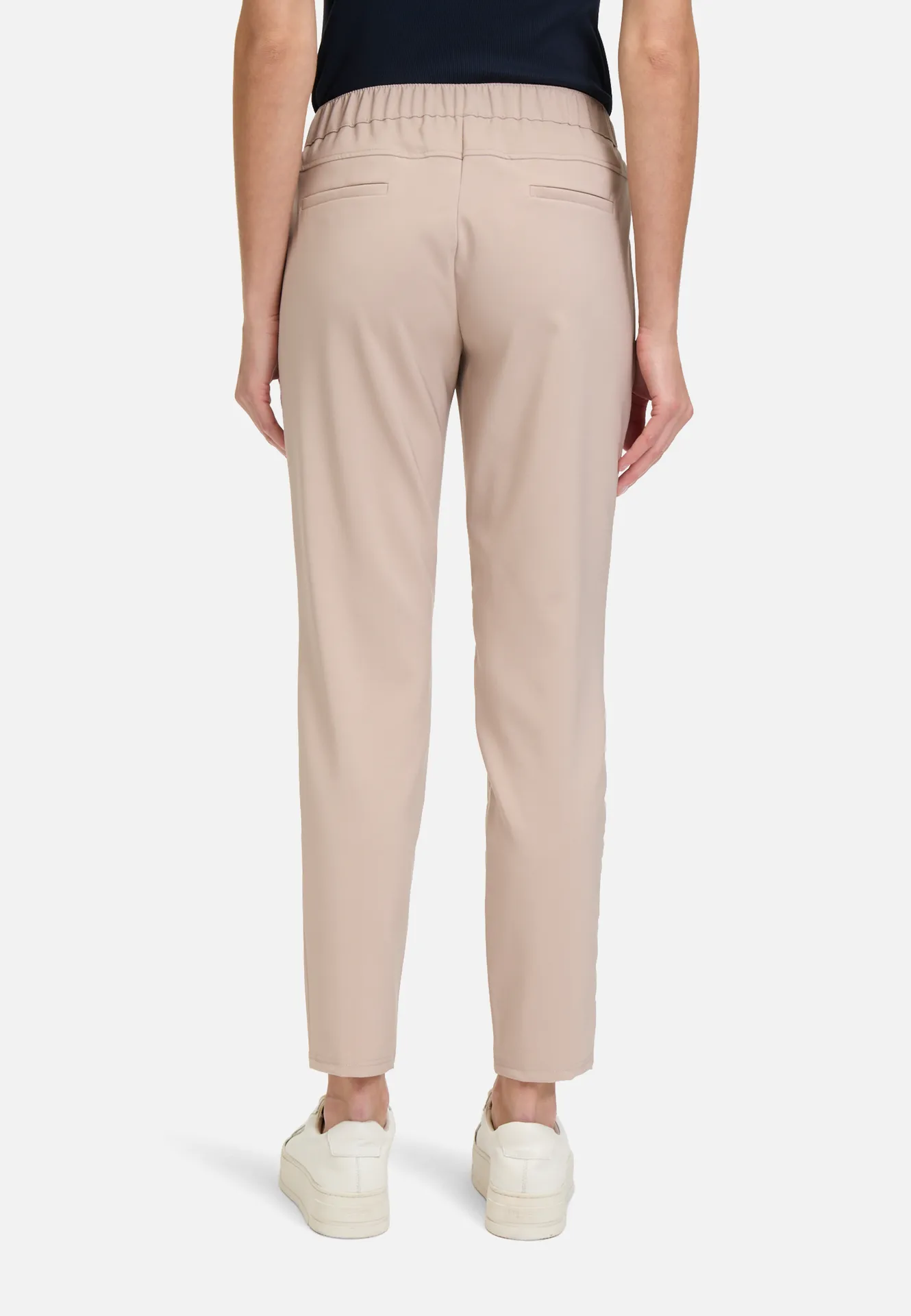 Stretch-Hose mit elastischem Bund Stretch-Hose mit elastischem Bund