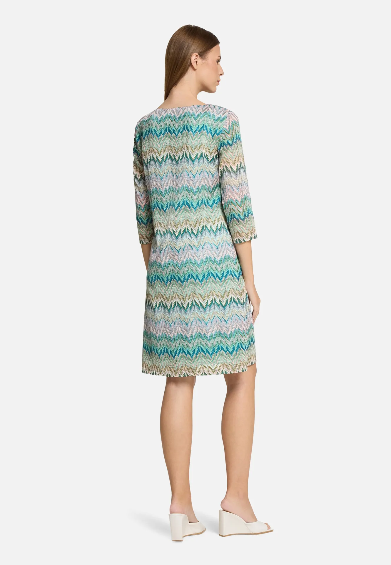 Etuikleid mit 3/4 Arm Etuikleid mit 3/4 Arm