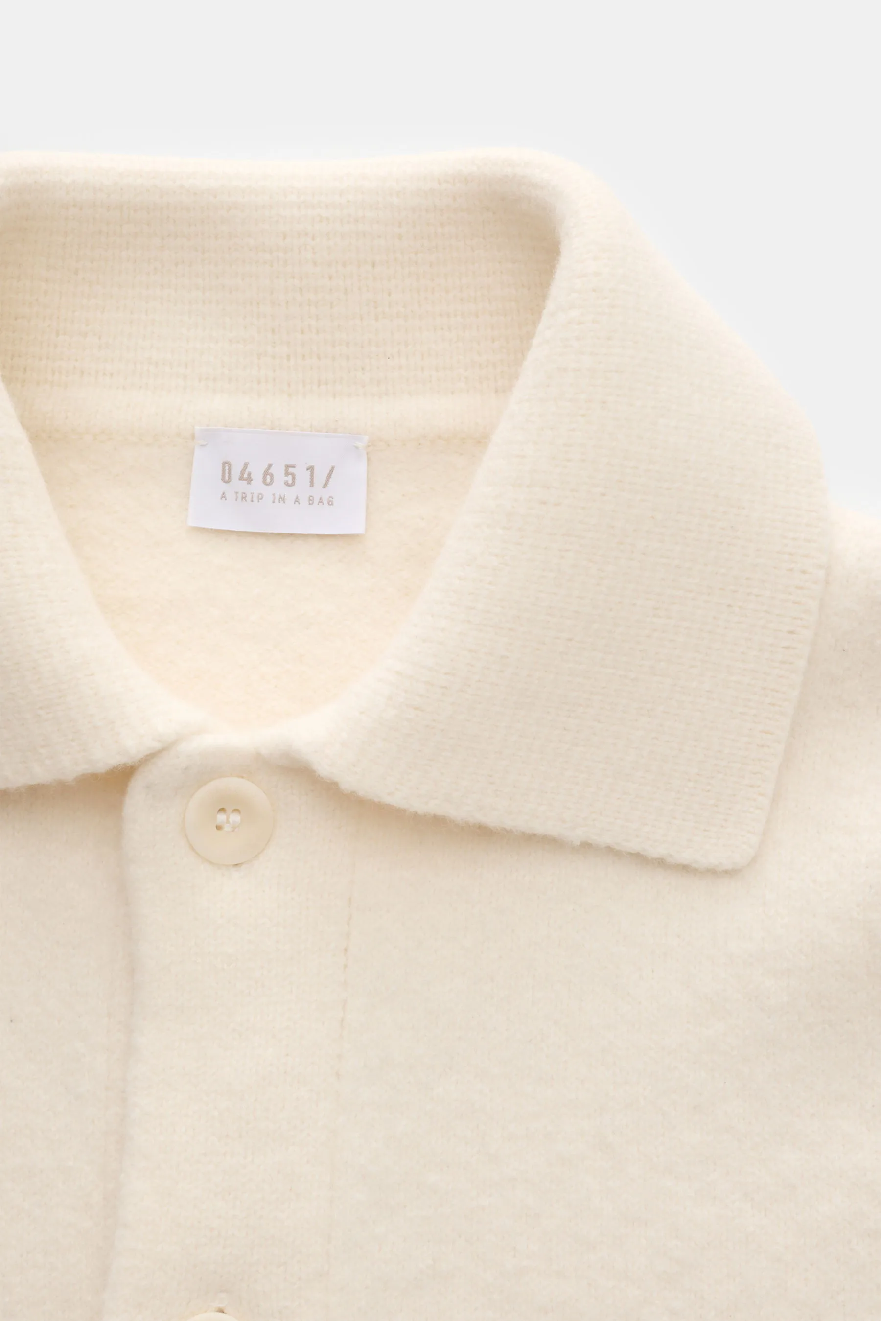 04651/ A trip in a bag - Herren - Woll-Overshirt 'Boiled Blouson' creme – Bild 3