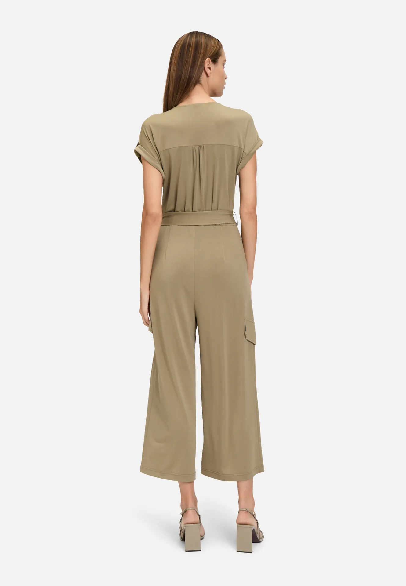 Jumpsuit mit Eingrifftaschen Jumpsuit mit Eingrifftaschen