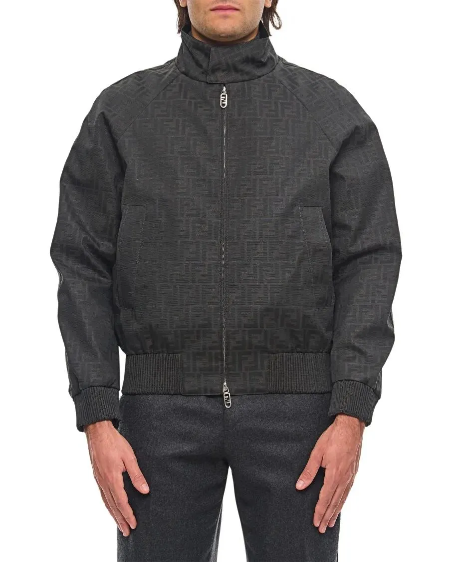 Fendi - Blouson Coated Canvas Logo - Größe 48 - schwarz Fendi - Blouson Coated Canvas Logo - Größe 48 - schwarz