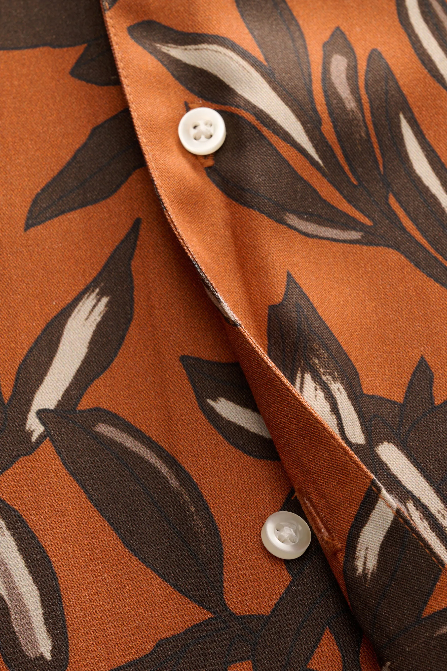 Officine Générale - Herren - Kurzarmhemd 'Eren' Kubanischer Kragen hellbraun/dunkelbraun/sand gemustert – Bild 4