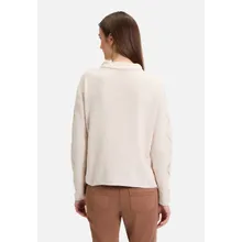 Strickpullover mit Schmucksteinen Strickpullover mit Schmucksteinen