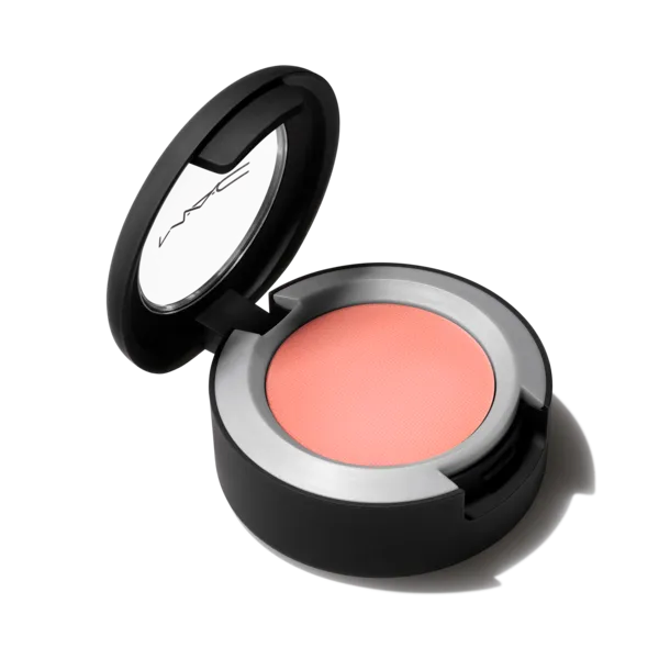 Mac Cosmetics - Powder Kiss Eyeshadow - Strike A Pose Mac Cosmetics - Powder Kiss Eyeshadow - Strike A Pose