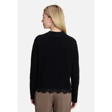 Feinstrickpullover mit Spitzenkante Feinstrickpullover mit Spitzenkante