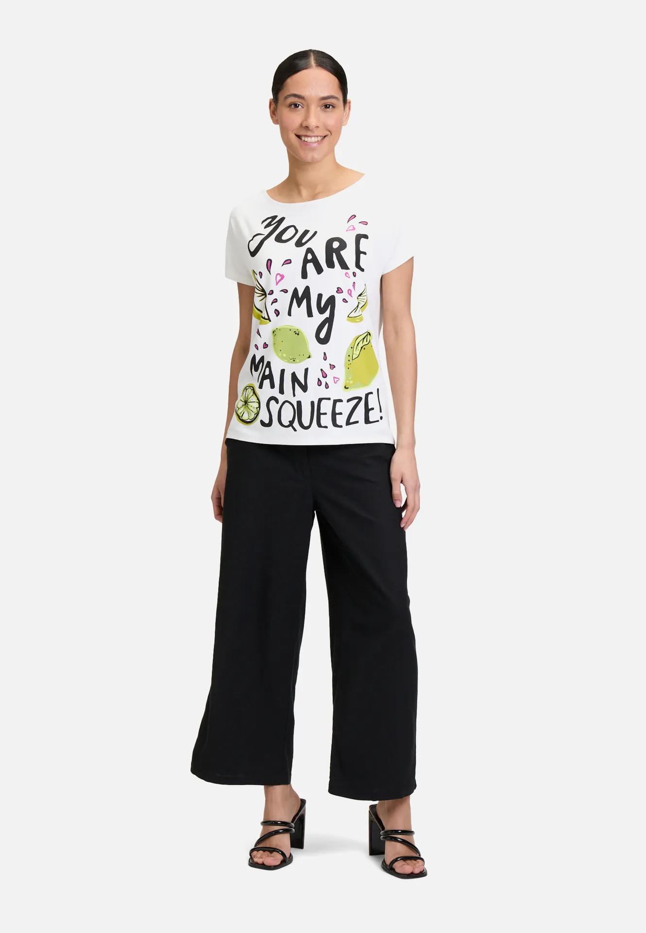 Basic Shirt mit U-Boot-Ausschnitt – Bild 2