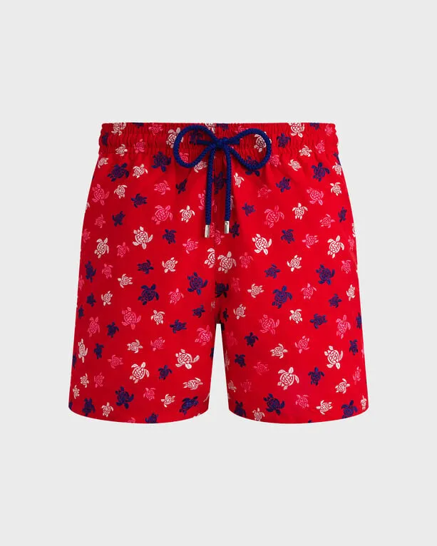 Vilebrequin - Ronde Des Tortues Badeshorts Mit Stickerei Für Herren – Limitierte Serie - Bademode - Mistral - Rot - Größe M Vilebrequin - Ronde Des Tortues Badeshorts Mit Stickerei Für Herren – Limitierte Serie - Bademode - Mistral - Rot - Größe M