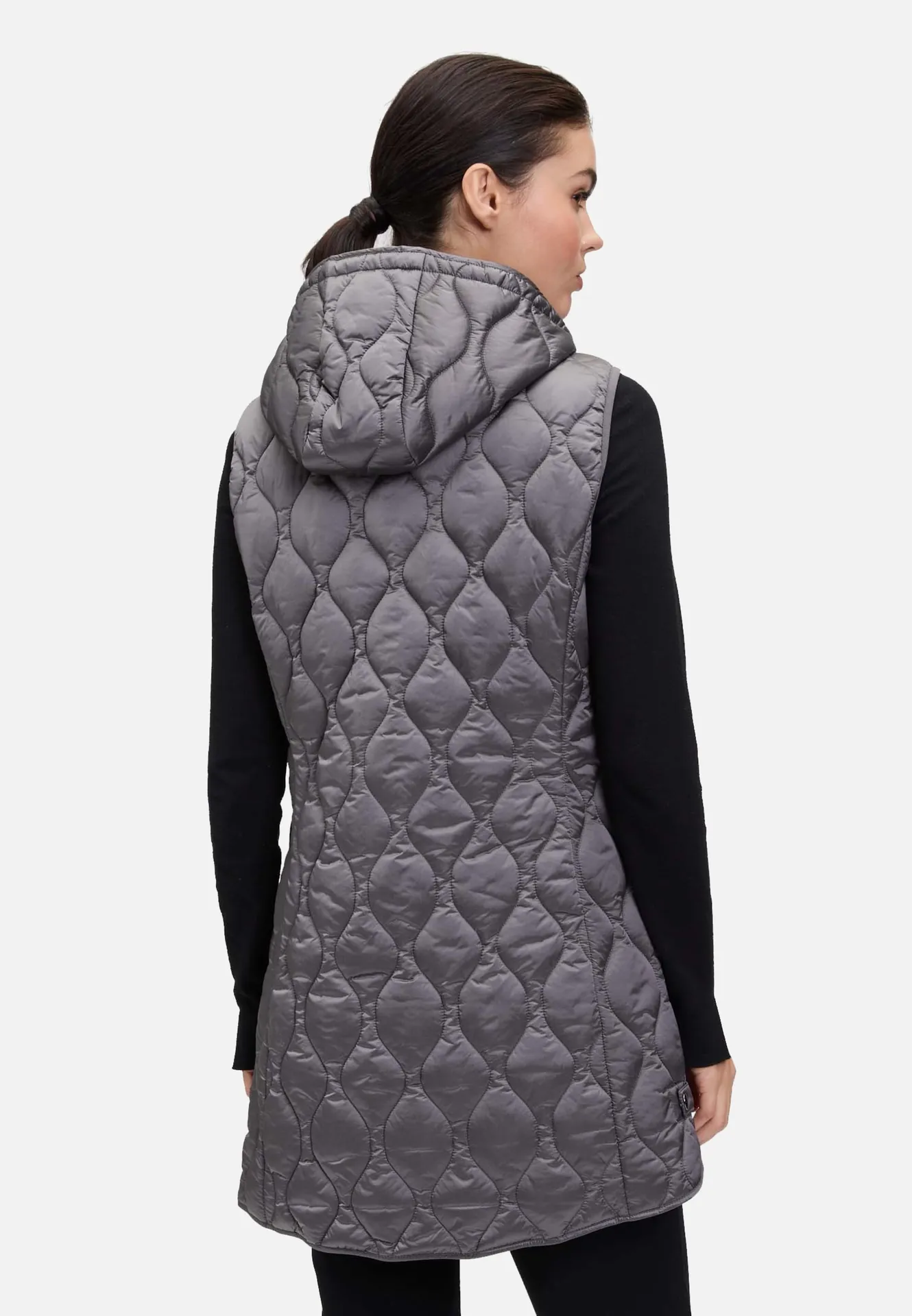 Steppweste mit abnehmbarer Kapuze Steppweste mit abnehmbarer Kapuze