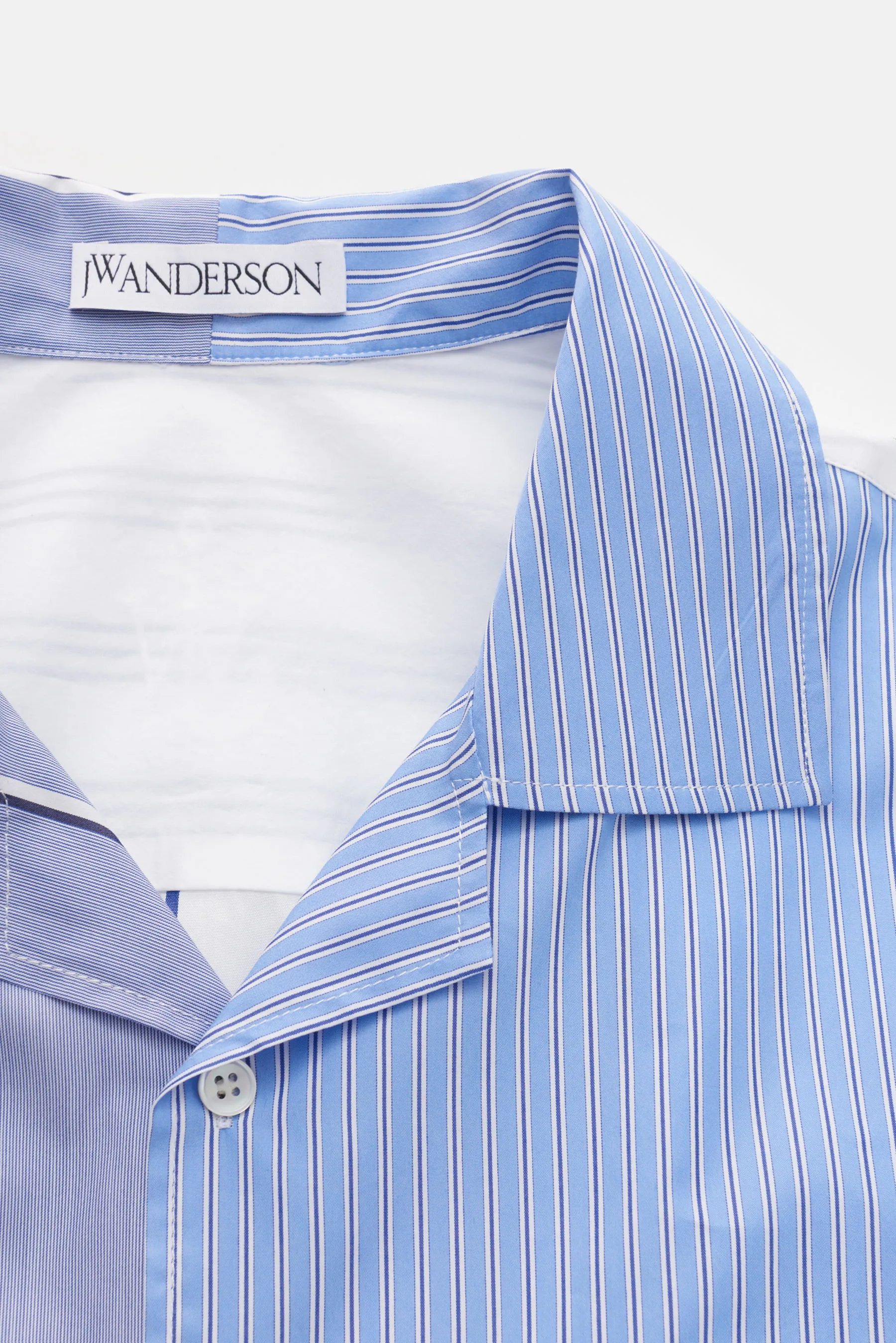 JW Anderson - Herren - Kurzarmhemd Kubanischer Kragen graublau/rauchblau/weiß gestreift – Bild 2
