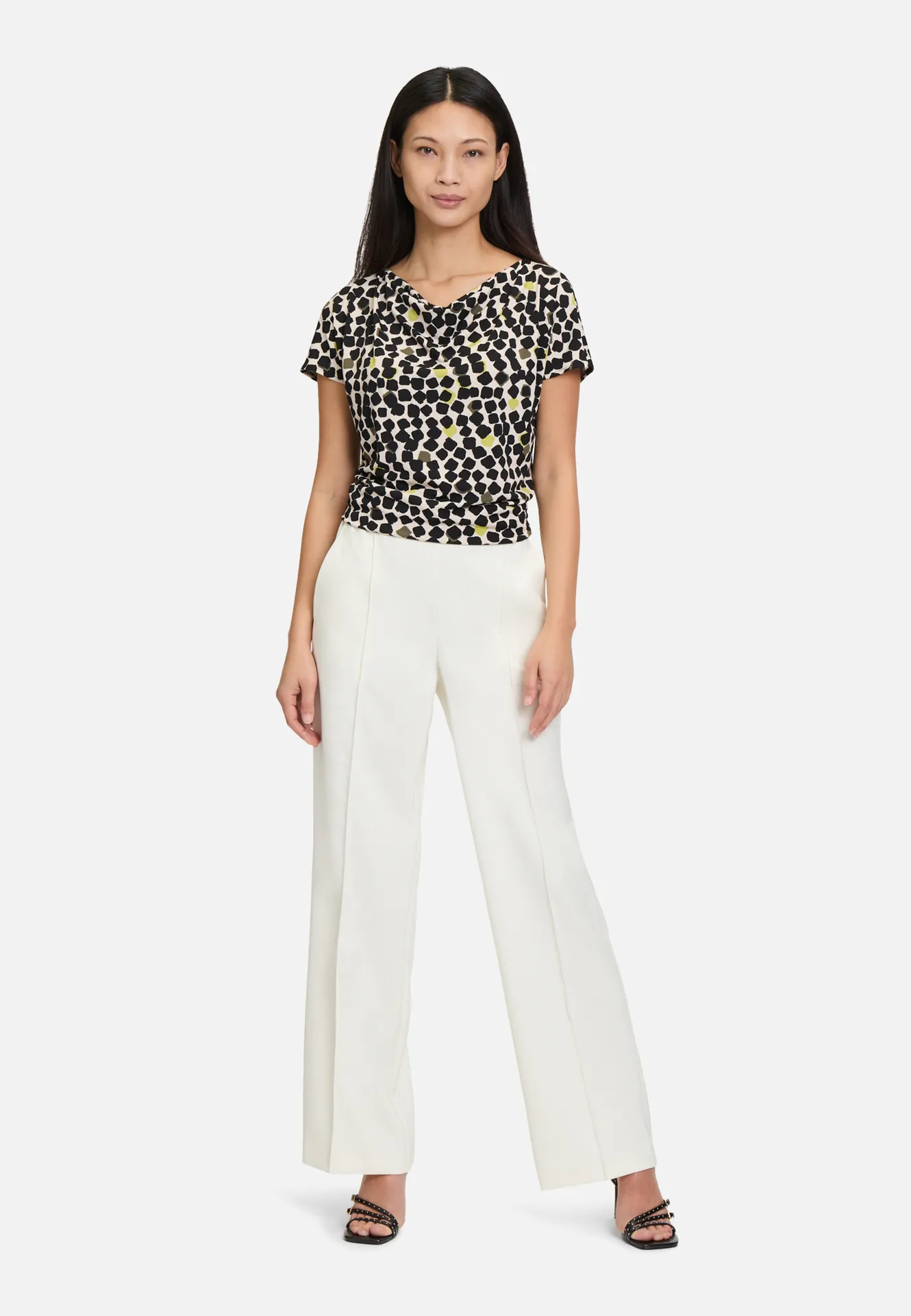 Printshirt mit Wasserfallausschnitt – Bild 2