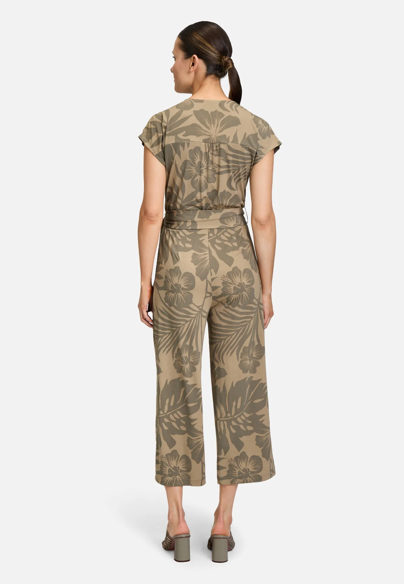 Jumpsuit mit Eingrifftaschen Jumpsuit mit Eingrifftaschen