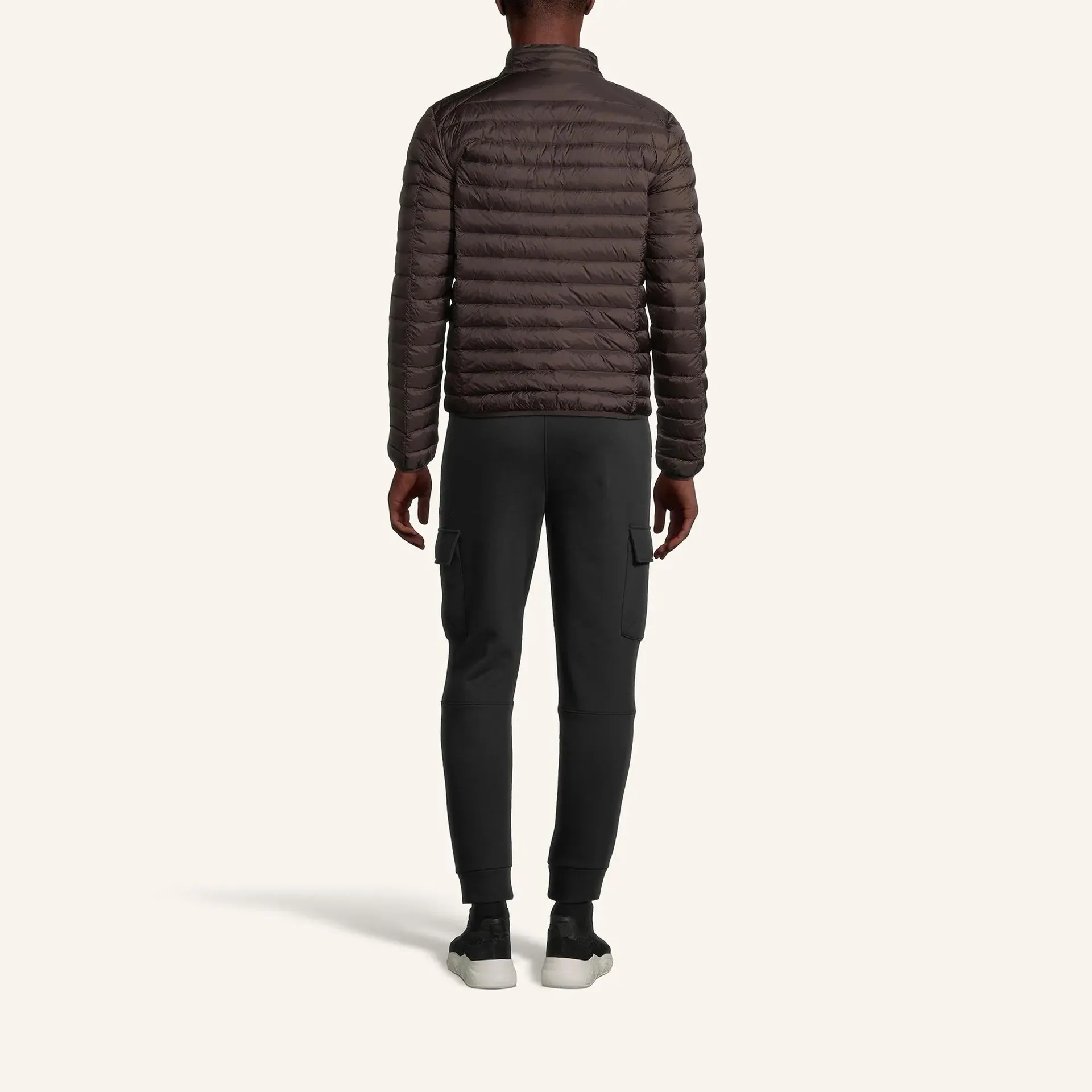 Jott - Lightweight-Daunenjacke MAT - Größe 3XL - schwarz – Bild 3