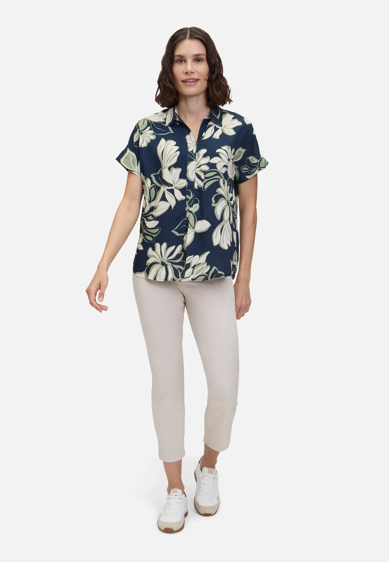 Schlupfbluse mit Kragen – Bild 2