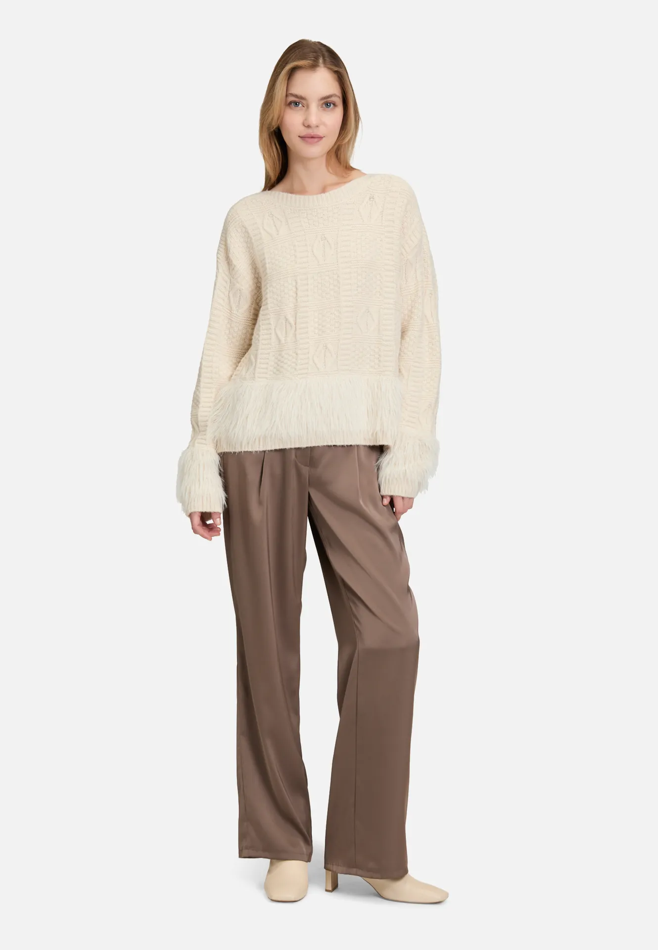 Grobstrick-Pullover mit Effektgarn – Bild 2