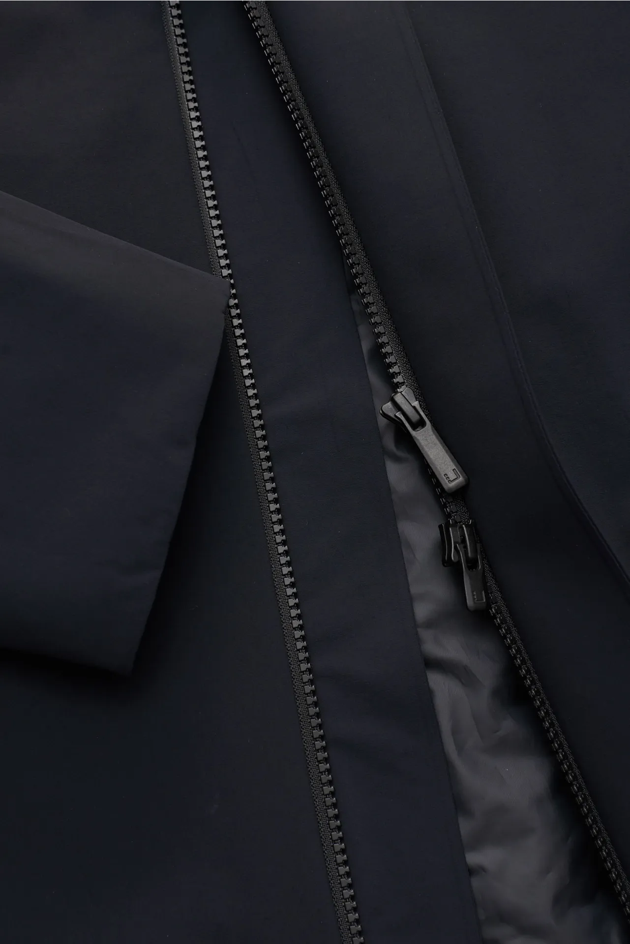 UBR - Herren - Kurzmantel 'Regulator Coat' schwarz – Bild 4