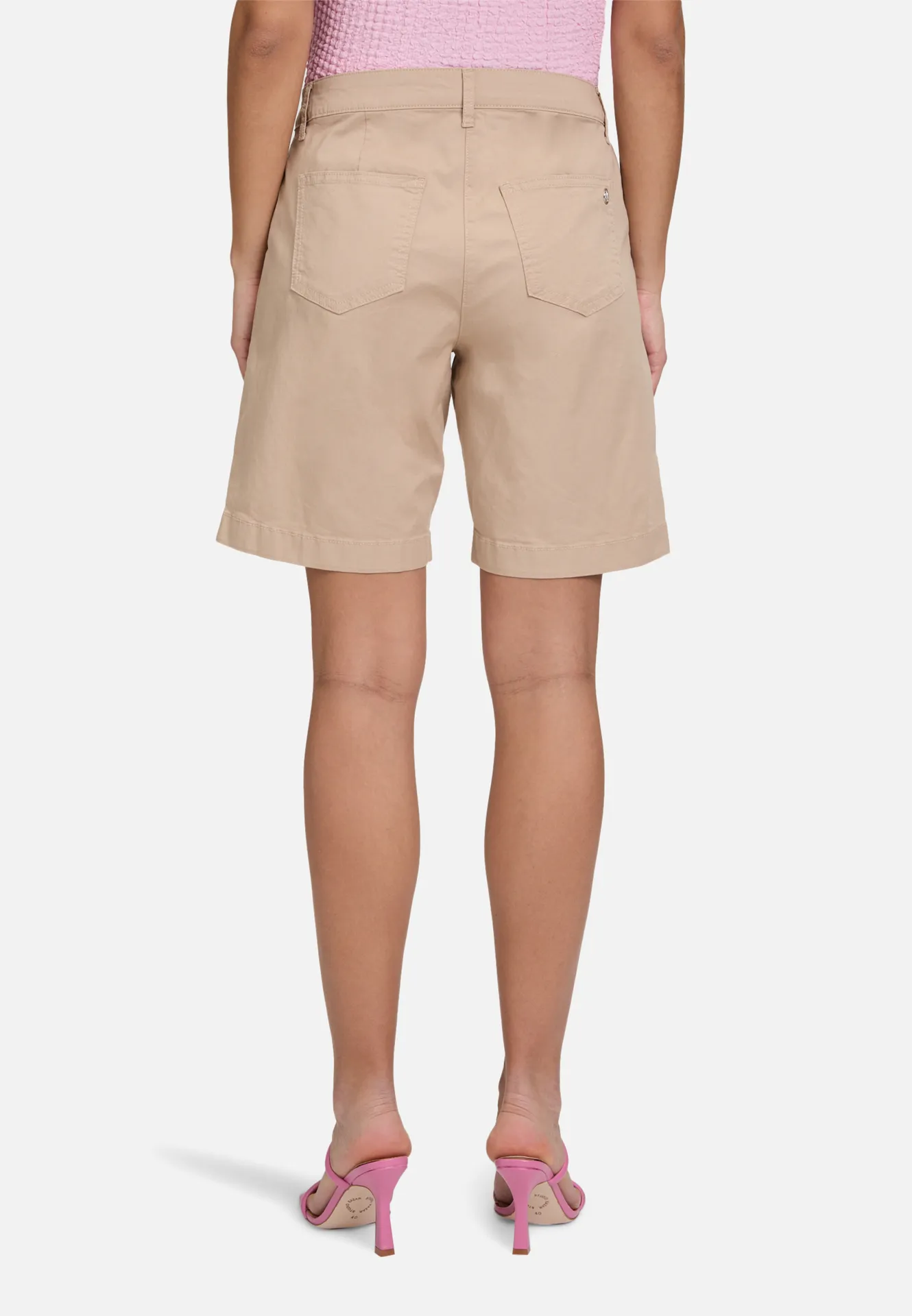 Sommerhose mit Eingrifftaschen Sommerhose mit Eingrifftaschen