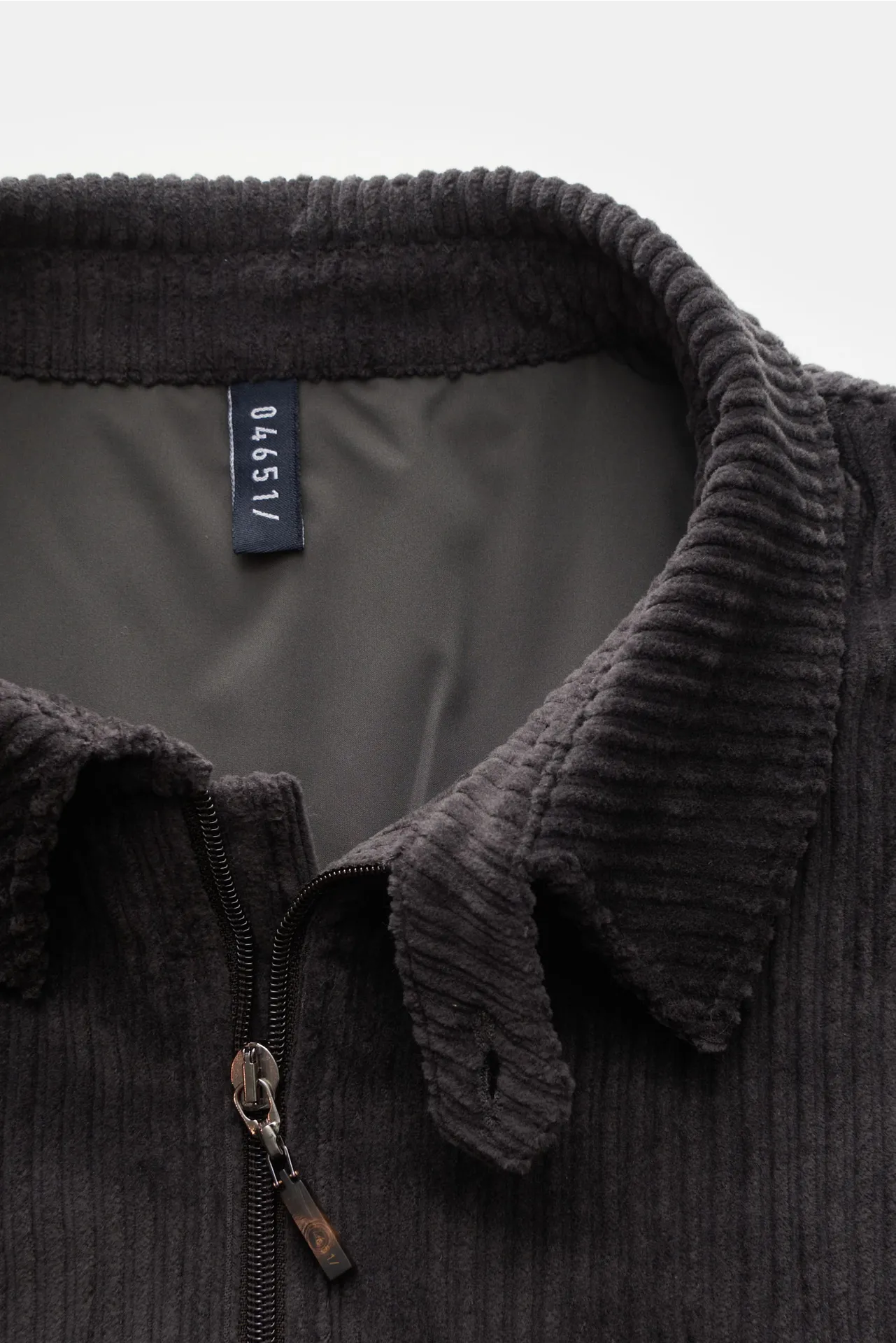 04651/ A trip in a bag - Herren - Cordjacke 'Cord Blou' dunkelgrau – Bild 3