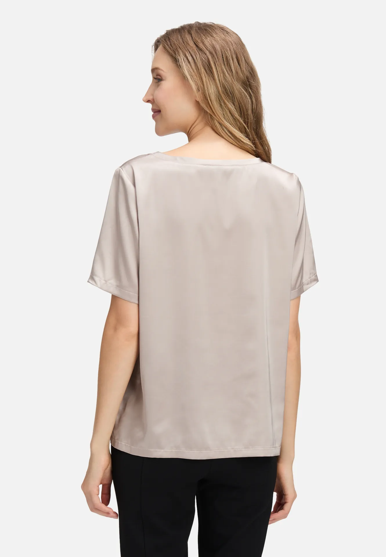 Schlupfbluse mit Rundhalsausschnitt Schlupfbluse mit Rundhalsausschnitt