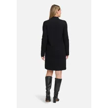 Strickkleid mit Stehkragen Strickkleid mit Stehkragen
