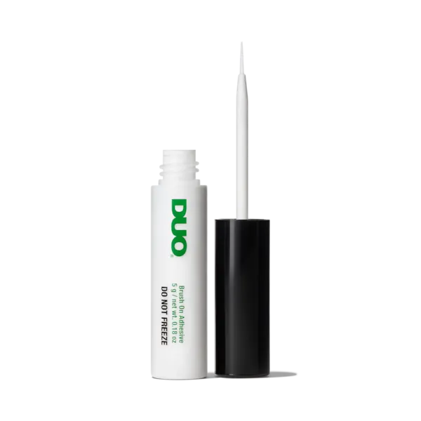 MAC Cosmetics Duo Brush On Striplash Adhesive MAC Cosmetics Duo Brush On Striplash Adhesive