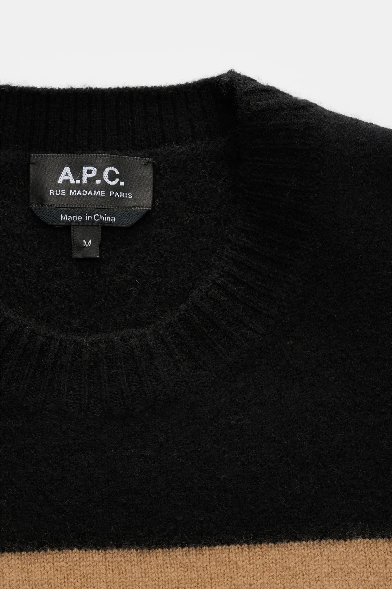 A.P.C. - Herren - Rundhalspullover 'Edwardo' camel/schwarz gestreift – Bild 2