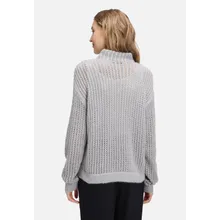 Strickpullover mit hohem Kragen Strickpullover mit hohem Kragen