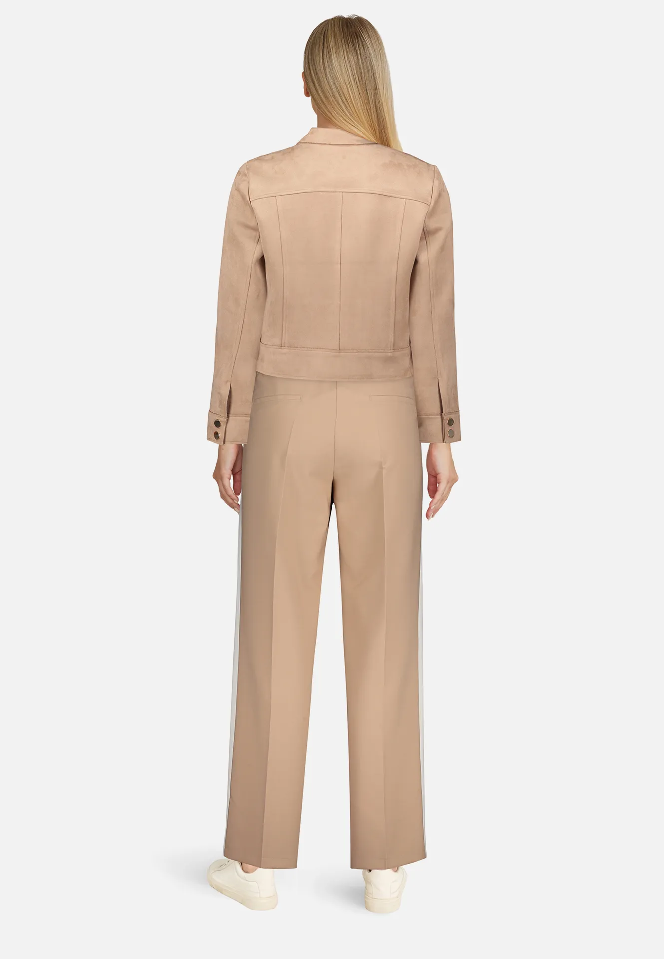 Strukturshirt mit Rundhalsausschnitt Strukturshirt mit Rundhalsausschnitt