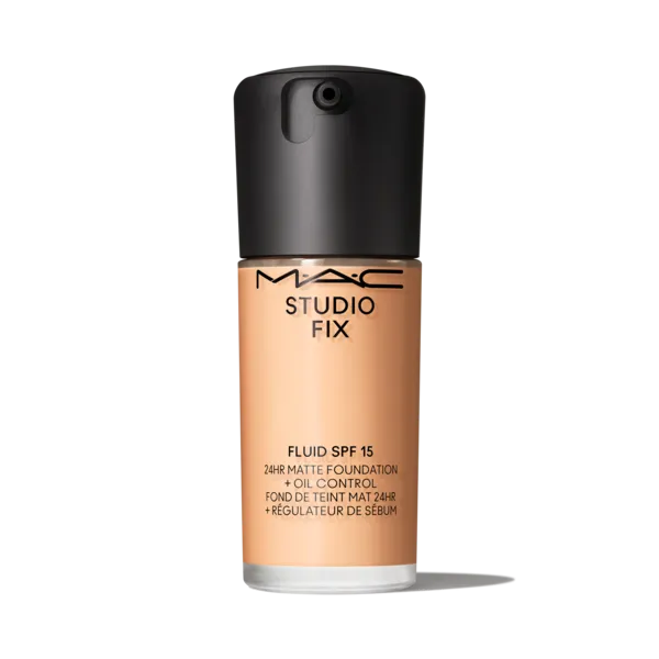 Mac Cosmetics - Studio Fix Fluid SPF 15 24HR Matte Foundation + Oil Control - NC18 Mac Cosmetics - Studio Fix Fluid SPF 15 24HR Matte Foundation + Oil Control - NC18