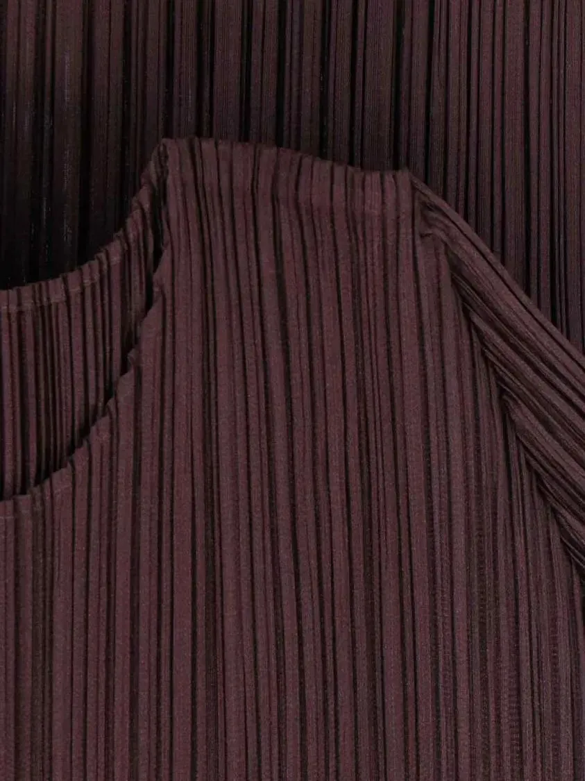 ISSEY MIYAKE PLEATS PLEASE - Pleated Texture Short-Sleeved Top - Größe V - rot – Bild 2