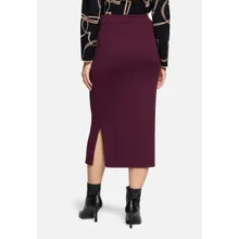 Strickrock mit Seitenschlitzen Strickrock mit Seitenschlitzen