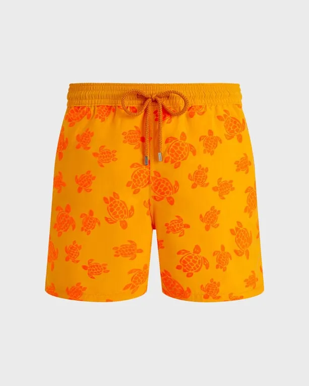 Vilebrequin - Beflockte Ronde Des Tortues Badeshorts Für Herren - Bademode - Moorea - Orange - Größe M Vilebrequin - Beflockte Ronde Des Tortues Badeshorts Für Herren - Bademode - Moorea - Orange - Größe M