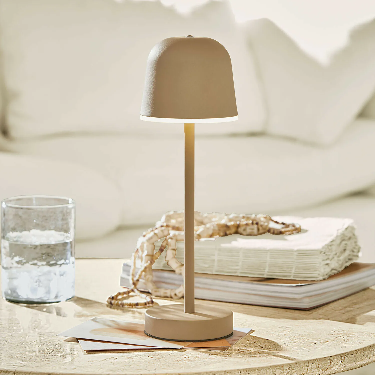 Wiederaufladbare Tischlampe Ulianne Wiederaufladbare Tischlampe Ulianne