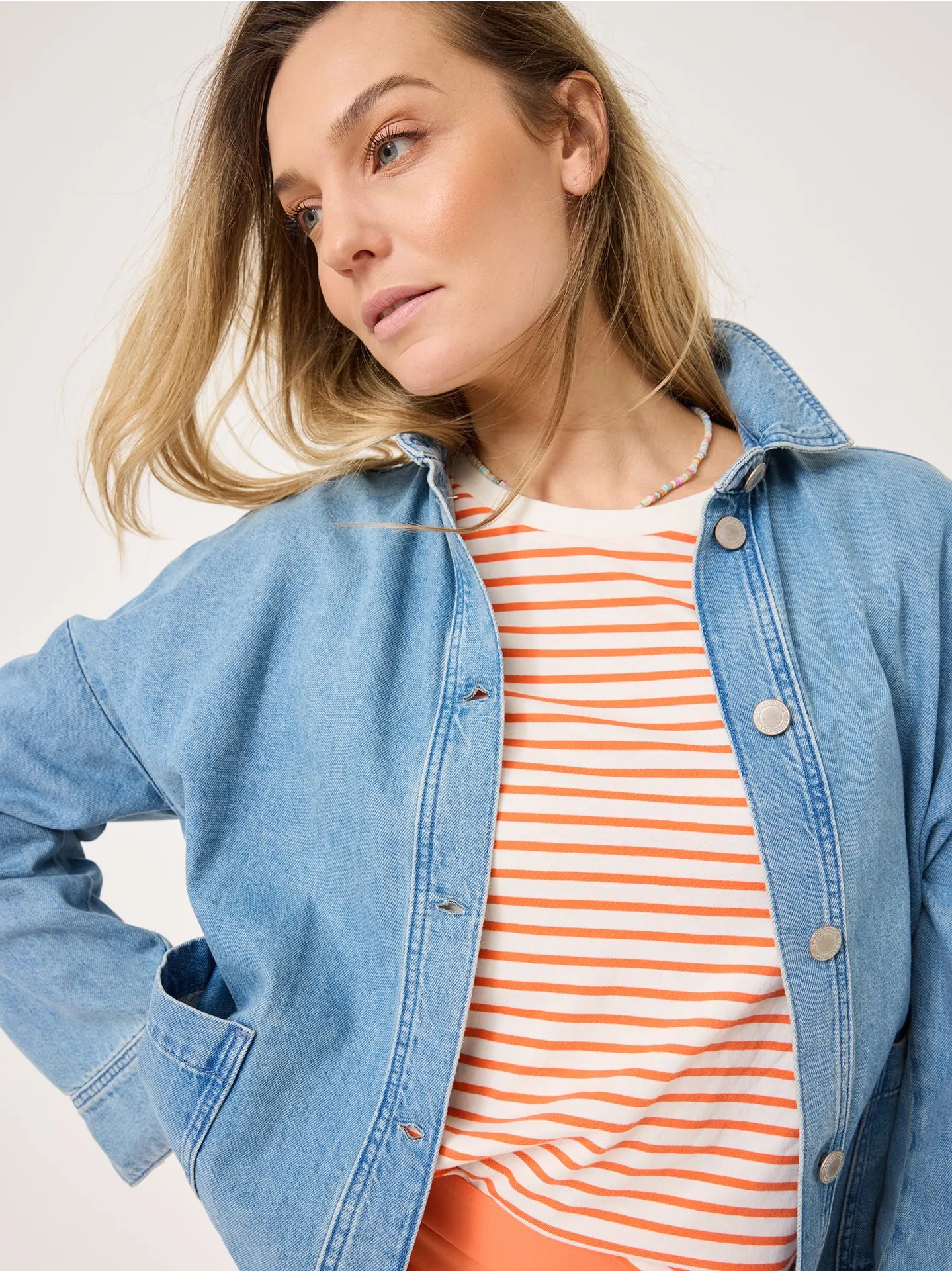 Cropped T-shirt – Bild 3