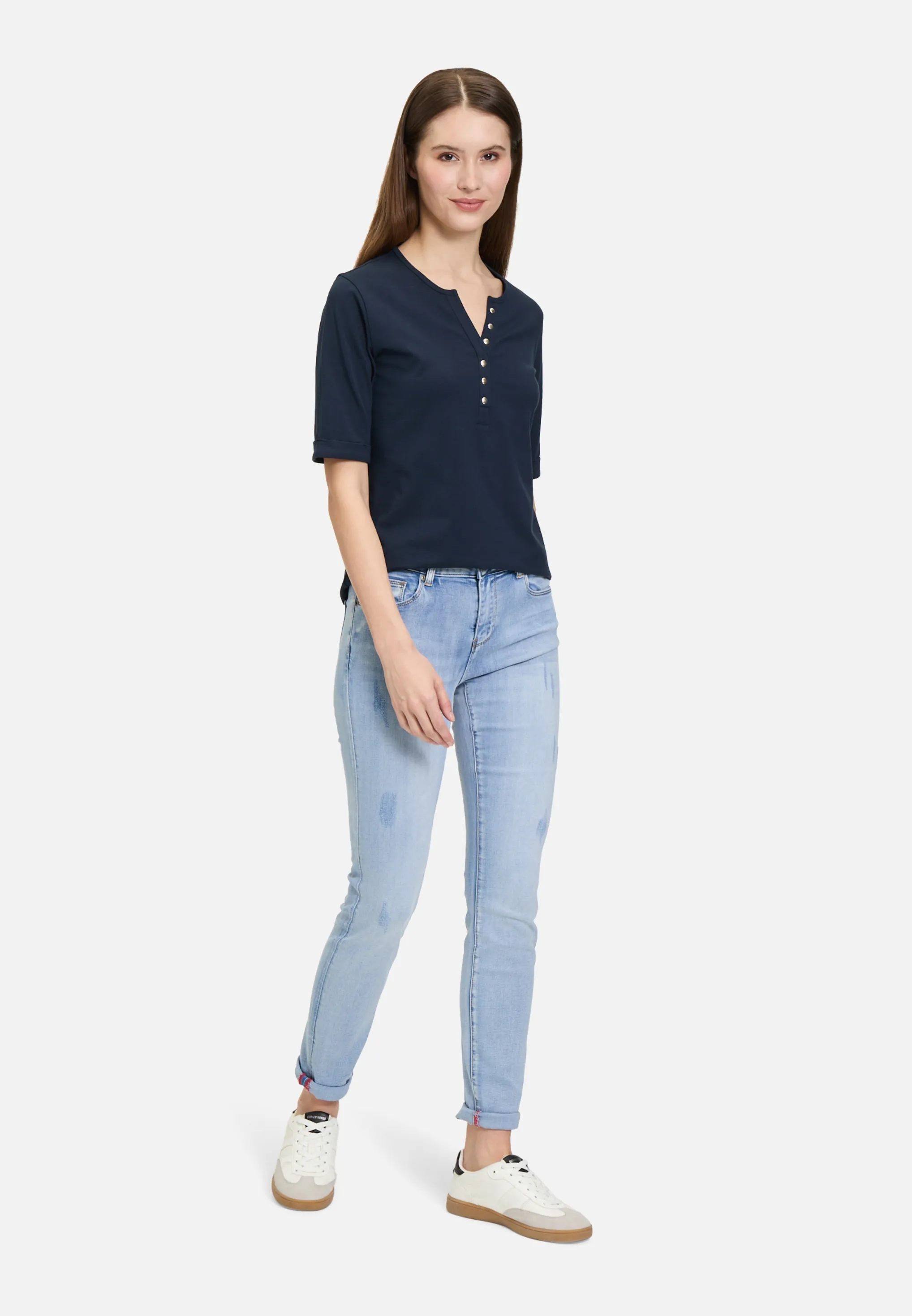Basic-Jeans mit Waschung – Bild 2